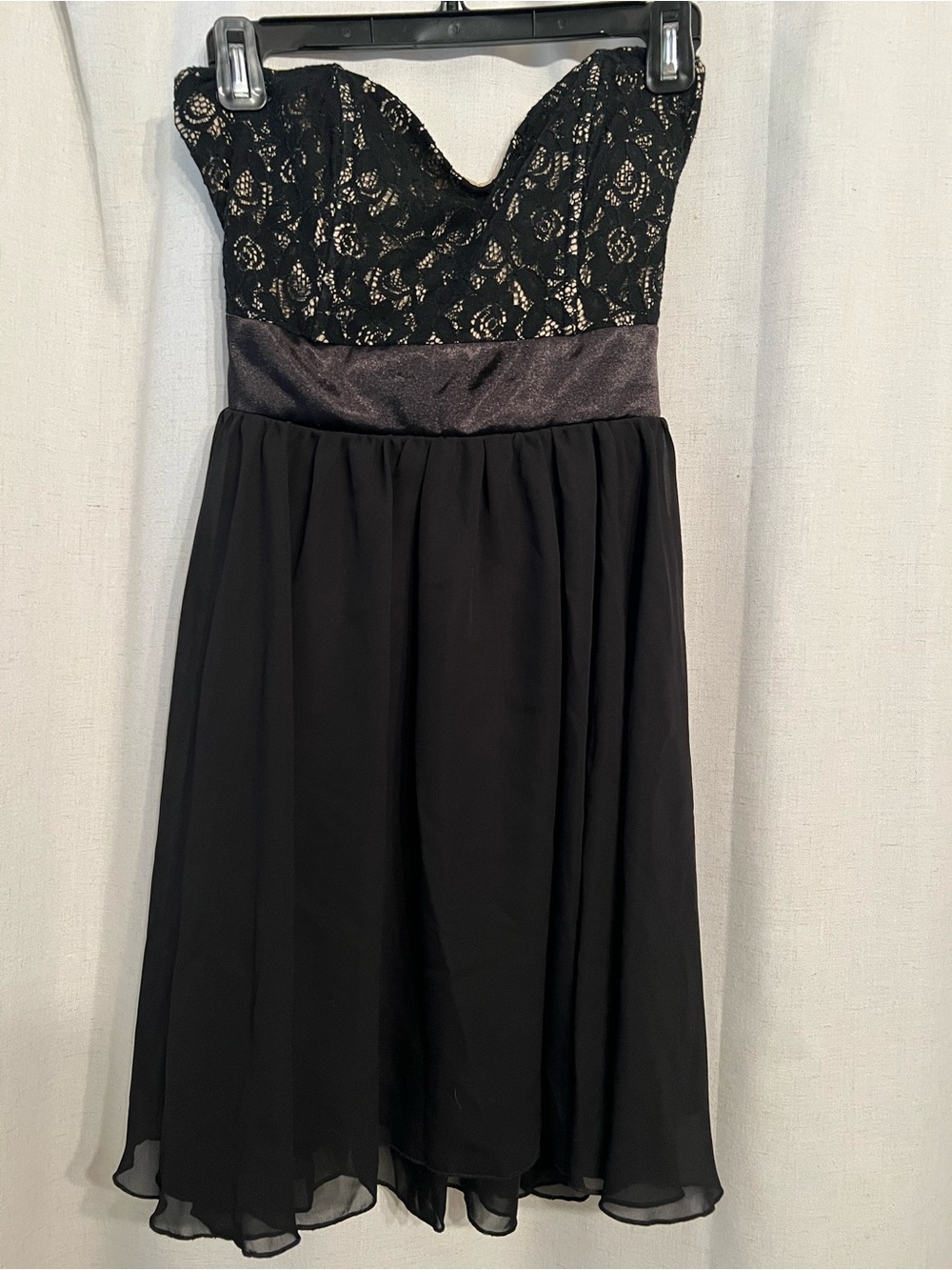 Black Lace Bodice Strapless Dress with Satin Ribbon Tie in Back